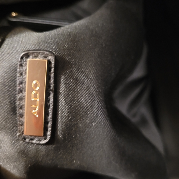 $10 IF PURCHASED WITH ANY OTHER ITEM IN MY CLOSET **Black Large ALDO bag - Picture 5 of 5